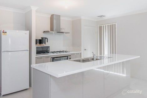 Property photo of 11 Needlewood Loop Wandi WA 6167