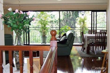 6 Woodstock Ave, Taringa, QLD 4068