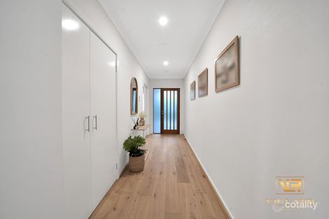 Property photo of 46 Barham Way Wollert VIC 3750