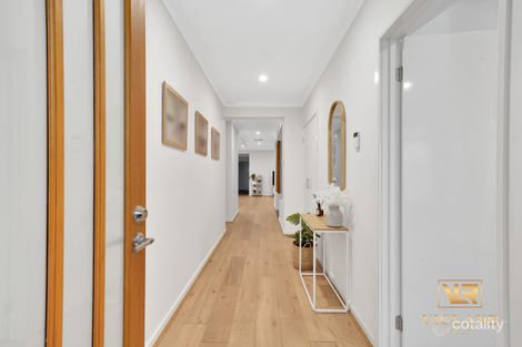 Property photo of 46 Barham Way Wollert VIC 3750