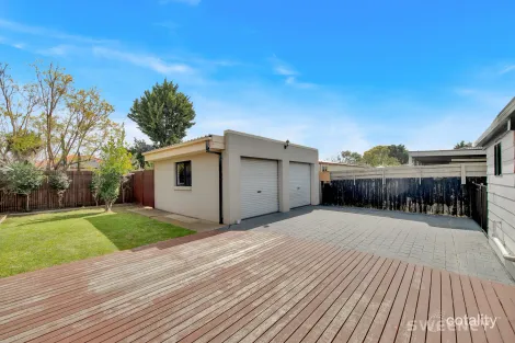 Property photo of 14 Myers Parade Altona Meadows VIC 3028