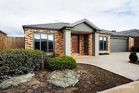 Property photo of 10 Indigo Square Brookfield VIC 3338
