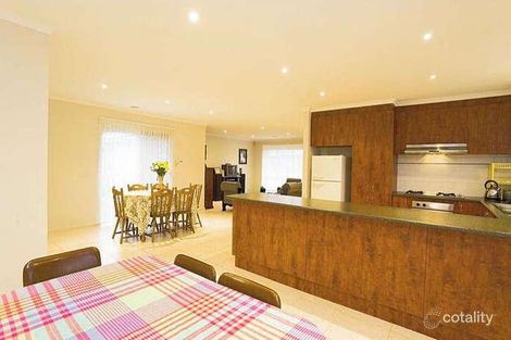 Property photo of 10 Verbena Court Cairnlea VIC 3023