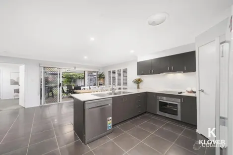 Property photo of 21 Riviera Crescent North Lakes QLD 4509