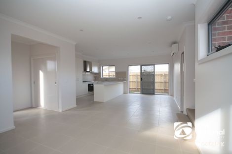 Property photo of 2/55 George Street St Albans VIC 3021