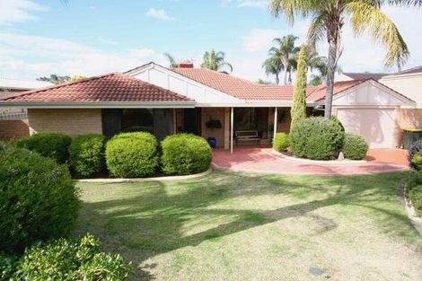 226 Summerlakes Pde, Ballajura, WA 6066