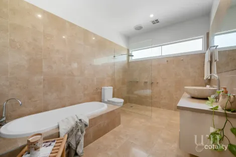 Property photo of 2 Marcia Close Mount Martha VIC 3934