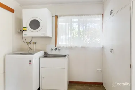 Property photo of 39 Hoey Street Kearneys Spring QLD 4350