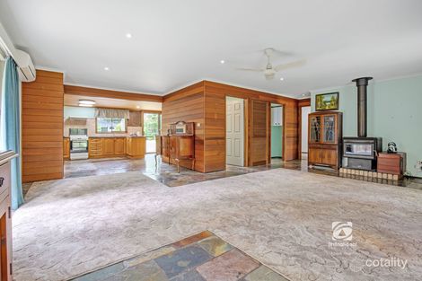 Property photo of 39 First Parade Raymond Island VIC 3880