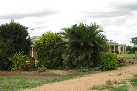 10 Ironbark Dr, Emerald, QLD 4720