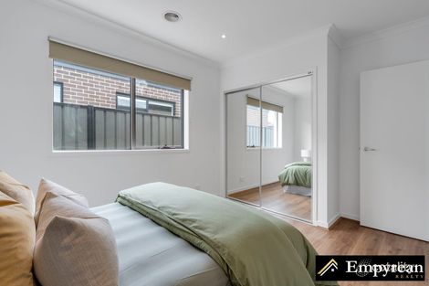 Property photo of 7 Tamarin Street Craigieburn VIC 3064