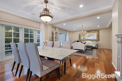 Property photo of 5 Talinga Court Berwick VIC 3806