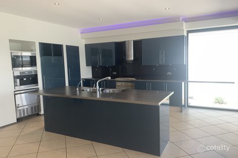 Property photo of 42 The Peninsula Helensvale QLD 4212