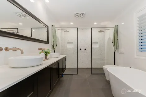 Property photo of 24 Kerrigan Court Mudgeeraba QLD 4213