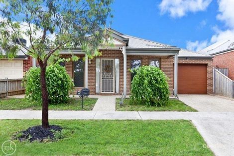 Property photo of 32 Bower Way Doreen VIC 3754