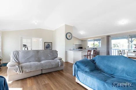 Property photo of 31 Lampiter Drive Mardella WA 6125