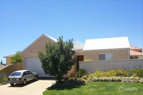 38 Deverall Sq, Hillarys, WA 6025