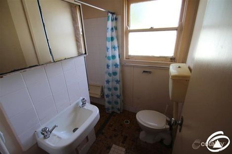 Property photo of 17 Glenroi Avenue Orange NSW 2800