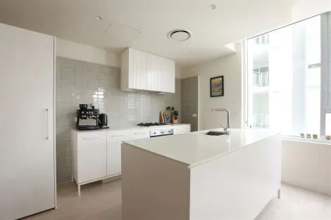 Property photo of 213/8 Bank Street West End QLD 4101