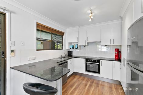 Property photo of 28 Parakeet Street Birkdale QLD 4159