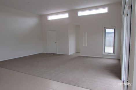 Property photo of 2/27 Deakin Street Bell Park VIC 3215