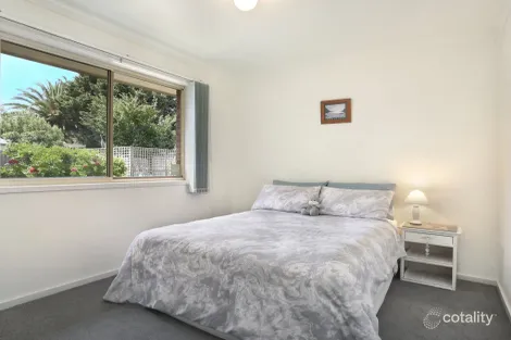 Property photo of 1 Carbine Drive St Albans Park VIC 3219