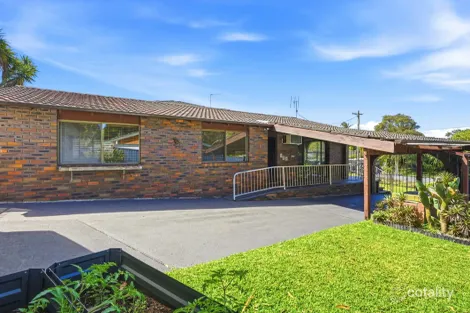 Property photo of 28 Seawind Terrace Berkeley Vale NSW 2261