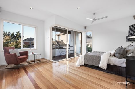 Property photo of 17 Golf Links Court Doncaster VIC 3108