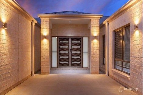 Property photo of 19 Stanaway Place Bellbowrie QLD 4070