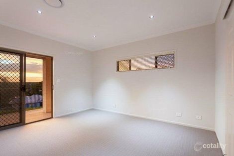 Property photo of 19 Stanaway Place Bellbowrie QLD 4070