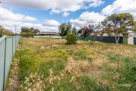 Property photo of 1 Murphy Street Temora NSW 2666