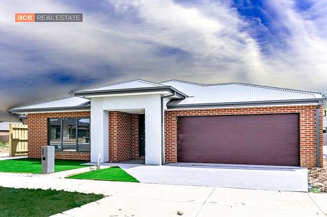 Property photo of 8 Kyogle Avenue Point Cook VIC 3030