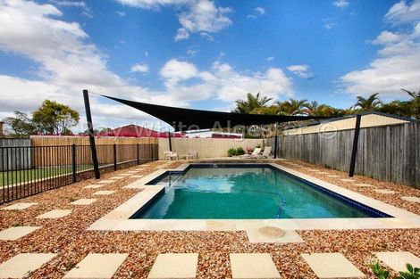 Property photo of 20 Conimbla Close Parkinson QLD 4115