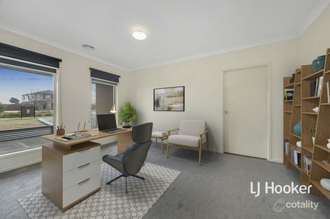 Property photo of 171 Wallara Waters Boulevard Wallan VIC 3756