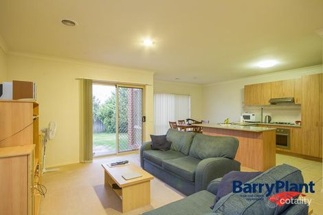 Property photo of 10 Waterbush Crescent Lyndhurst VIC 3975
