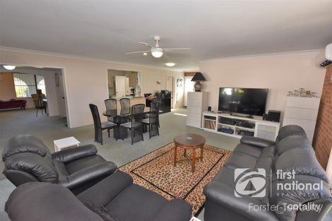 Property photo of 162 The Lakes Way Forster NSW 2428