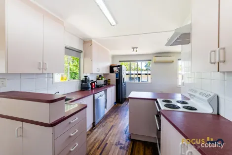 Property photo of 8 Eagle Street Slade Point QLD 4740