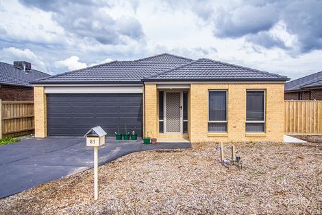 Property photo of 21 Chantenay Parade Cranbourne North VIC 3977