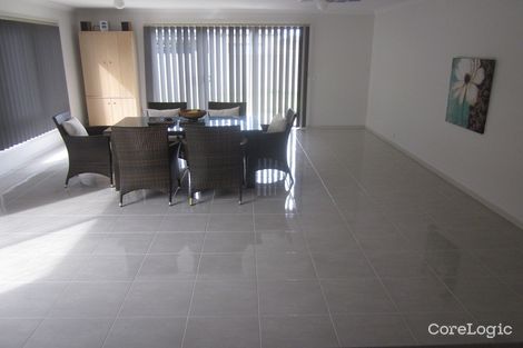 Property photo of 21 Chantenay Parade Cranbourne North VIC 3977
