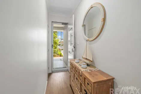 Property photo of 4/84 Andrew Street Wynnum QLD 4178