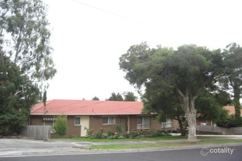 Property photo of 16 Aquila Crescent Endeavour Hills VIC 3802