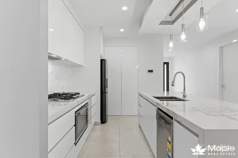 Property photo of 32 Compass Drive Greenvale VIC 3059