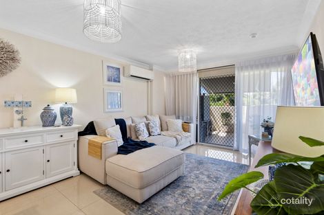 Property photo of 2/56 Hooker Boulevard Mermaid Waters QLD 4218