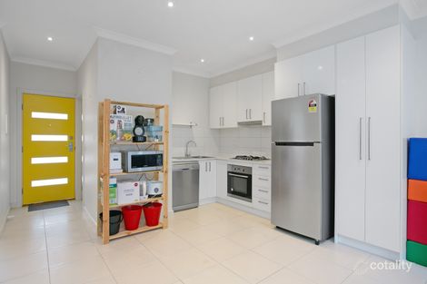 Property photo of 2/23 Ebony Parade Heidelberg West VIC 3081