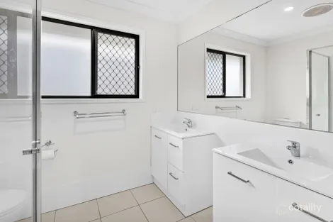 Property photo of 9 Village Boulevard Pimpama QLD 4209