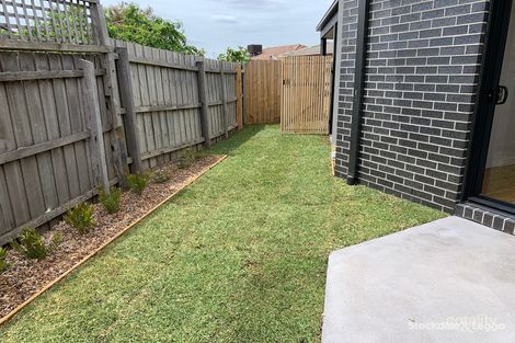 3/10 Woodstock Dr, Gladstone Park, VIC 3043