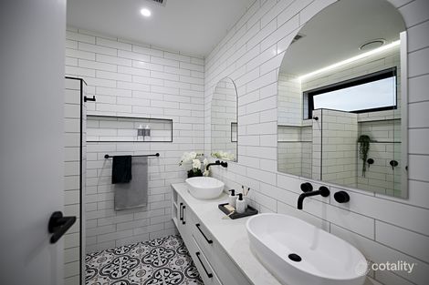 Property photo of 74 Lloyd Street Strathmore VIC 3041