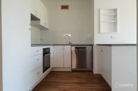 2/16 Sturt St, Campbelltown, NSW 2560