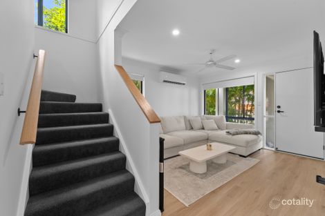 Property photo of 37/2 Studio Drive Pacific Pines QLD 4211