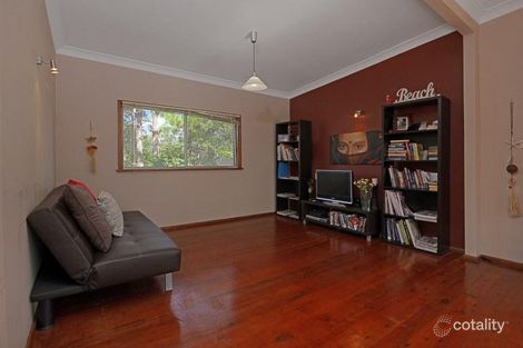Property photo of 32 Wallaroy Drive Burrill Lake NSW 2539